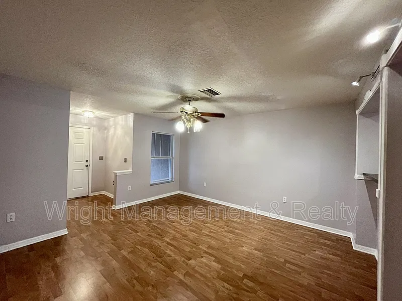 8710 Sheldon Creek Blvd — Photo 4