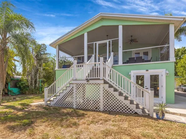 815 2nd Ave NW, Ruskin, FL 33570