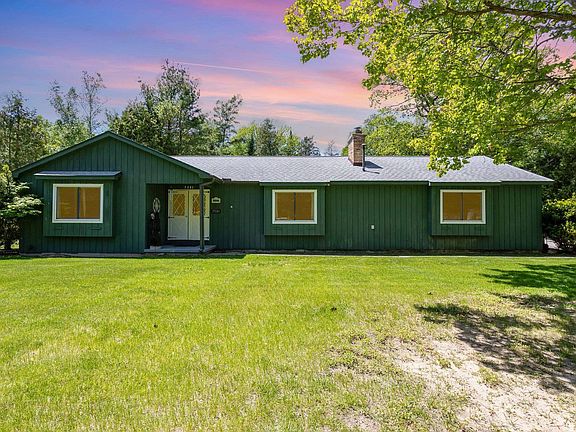 2nd image of 7591 Woodlea Dr W