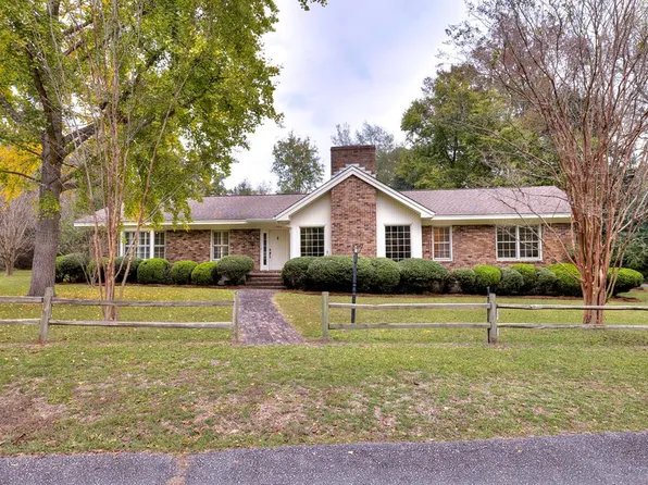 1363 Caroustie Dr, Manning, SC 29102