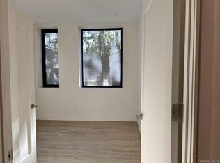 362 W Merrick Rd #104, Valley Stream, NY 11580