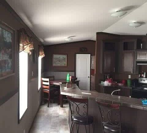 2nd image of 16266 S Klondyke Ave