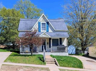 212 N 7th St, Marquette, MI 49855