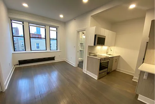11 Queensberry St #32 Photo 1