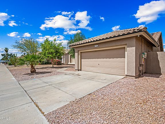 3rd image of 11526 W CYPRUS Drive