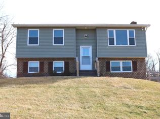 17935 College Rd, Hagerstown, MD 21740