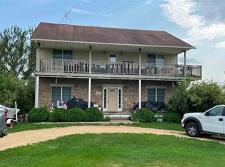 660 N Pilot Knob Rd, Galena, IL 61036