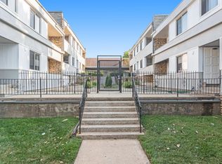 8835 Glenwood St APT 6, Overland Park, KS 66212