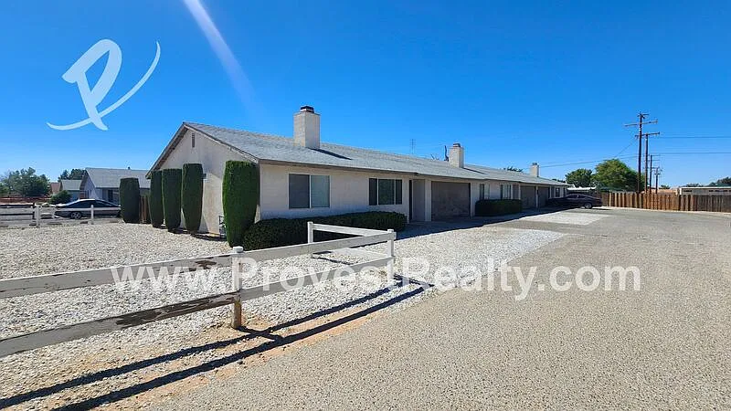 3 bed, 2.0 bath, 1100 sqft, $1,650 — Photo 3