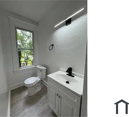 2851 W Cold Spring Ln — Photo 14