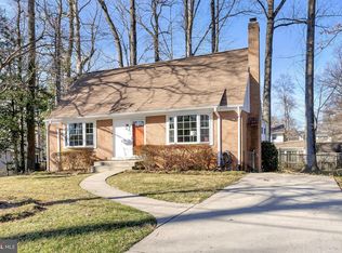 8802 Kenilworth Dr, Springfield, VA 22151