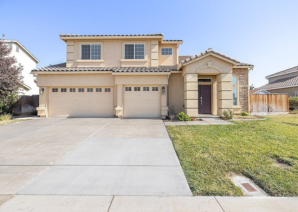 1st image of 29335 W Centinella Dr