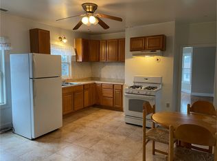 124 Endicott St APT 3, Worcester, MA 01610