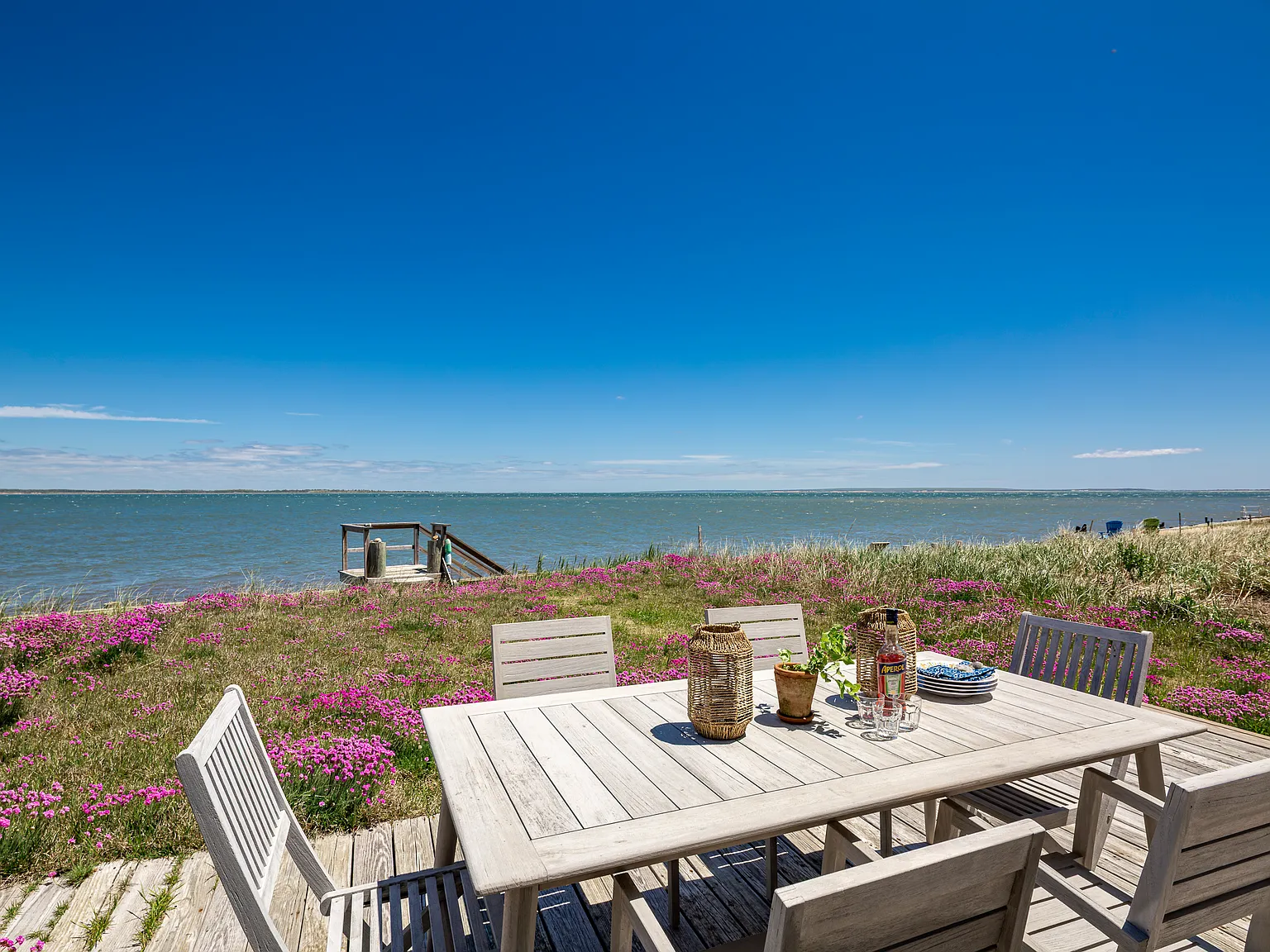 Beach Cottage on Gardiners Bay — Photo 3