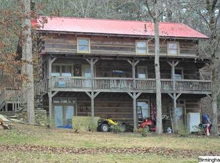 911 Paradise Point Dr, Columbiana, AL 35051