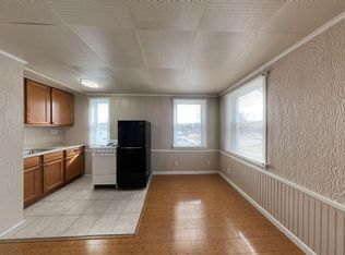 3306 3rd St #8, Trenton, MI 48183
