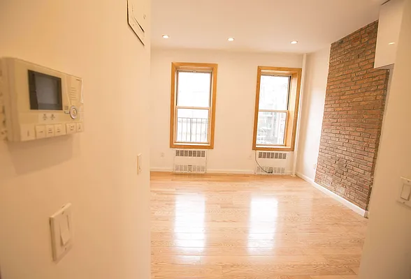 Rented by Orchard Plaza, LLC | media 19