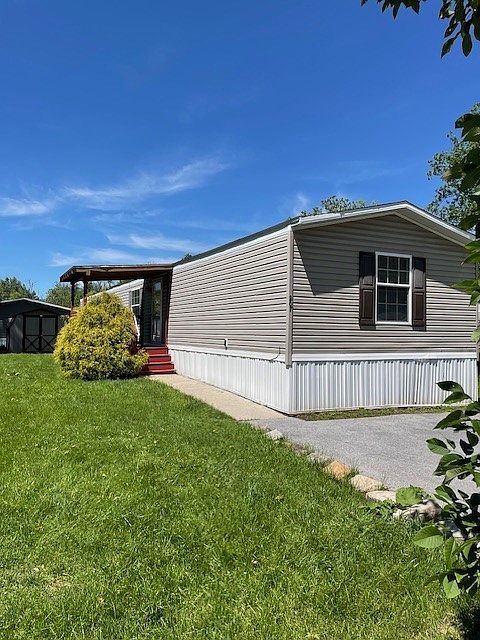 Exterior Image-13-CLAYTON Cross Keys Village