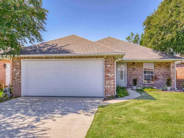 4065 Longwood Cir, Gulf Breeze, FL 32563