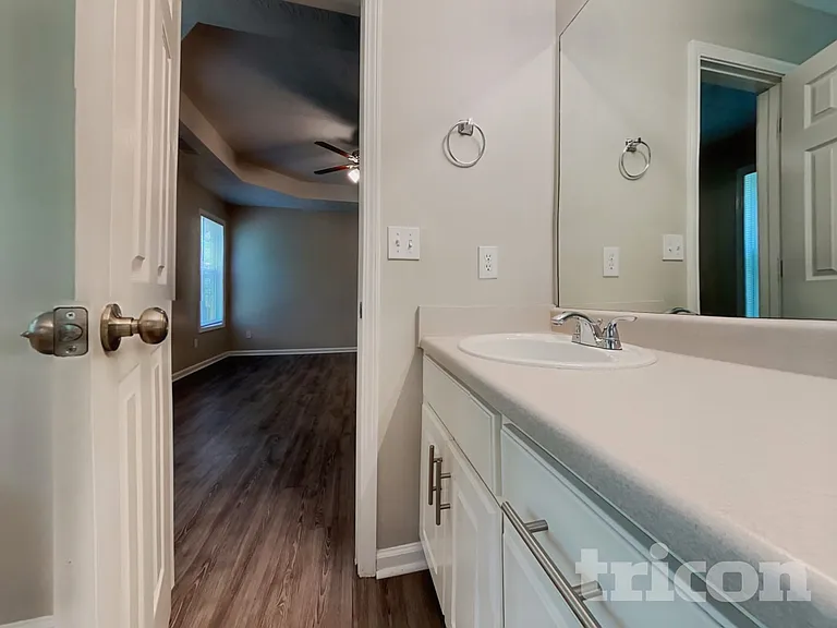 6050 Fieldwood Ln — Photo 19
