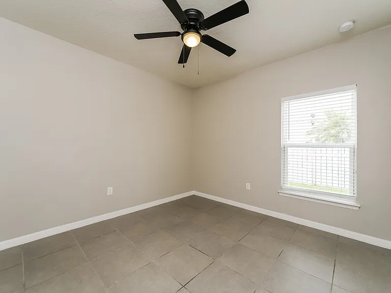 1851 Superior Ct — Photo 14