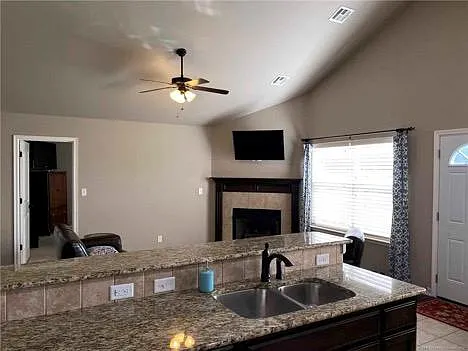 8986 S 253rd East Ave — Photo 4