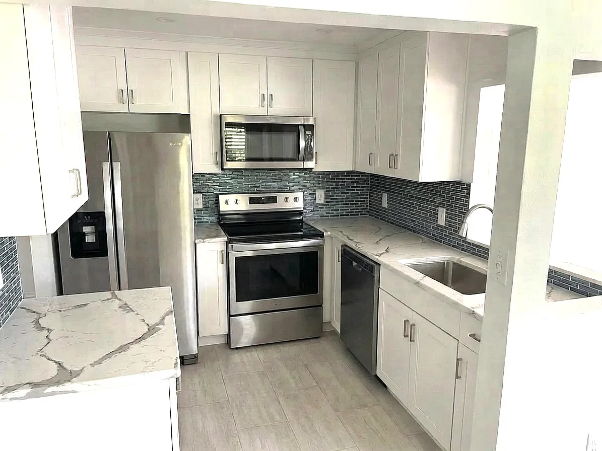 37 W Preston St — Photo 2