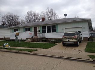 2824 Burns Ave, Erie, PA 16504