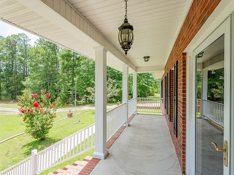 785 Glenwood Dr — Photo 3