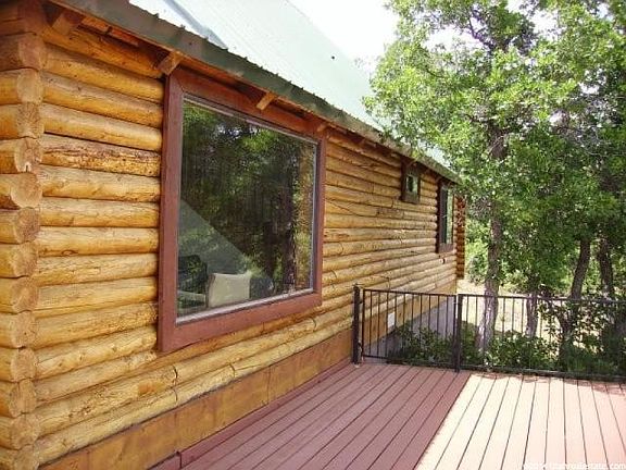 5th image of N Aspen Circle Dr W