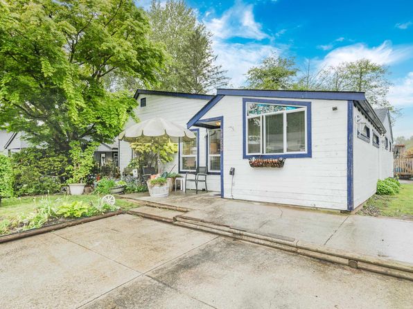 11253 Glenbrook Pl, Delta, BC V4C 7N5