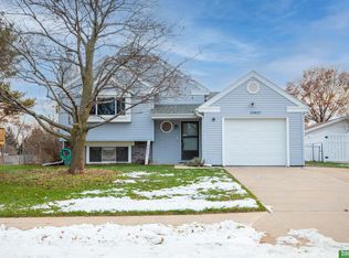 14807 Willow Creek Dr, Omaha, NE 68138