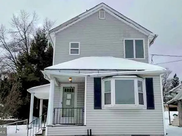 719 Railroad St, Forest City, PA 18421