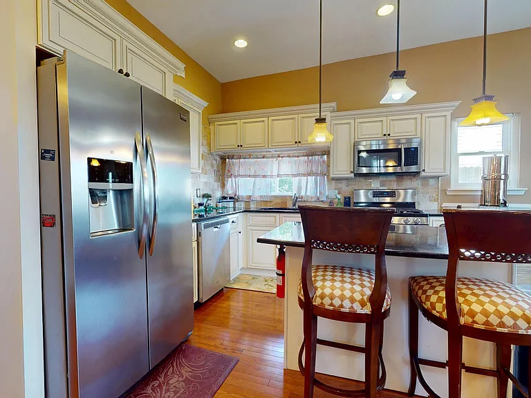 8902 Blue Grass Rd — Photo 8