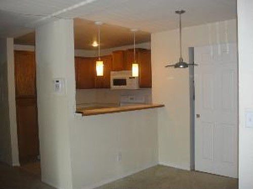 4th image of 22700 30th Ave S #111