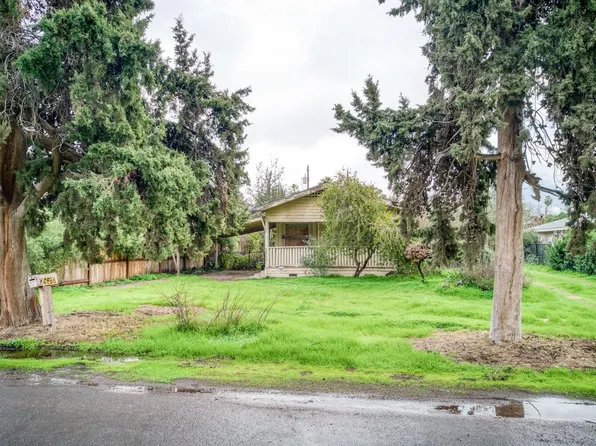 4886 N Arthur Ave, Fresno, CA 93705