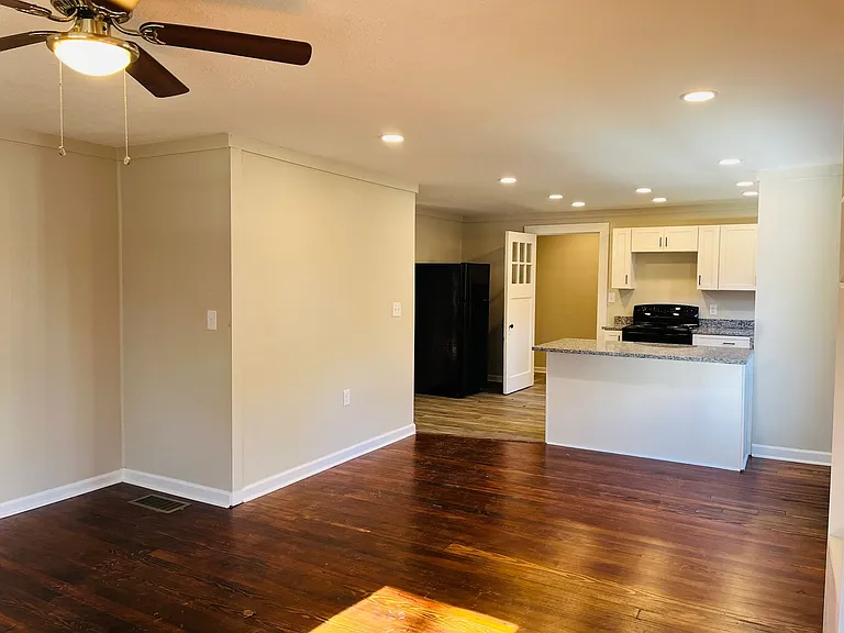 152 Fairview Dr — Photo 6