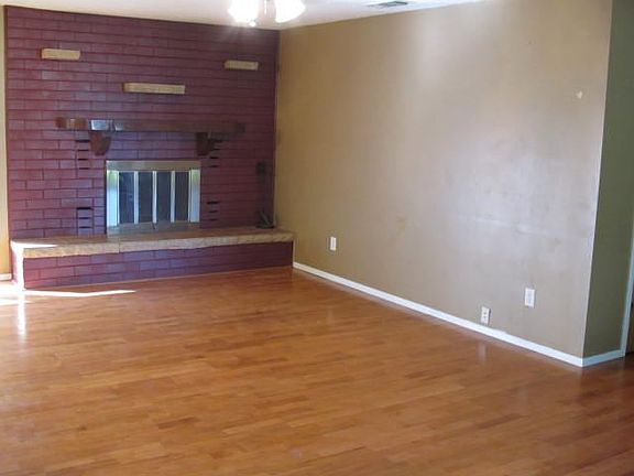 5th image of 309 La Salle Dr