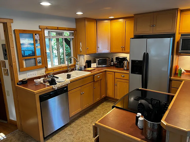 513 W Shore Loop Rd — Photo 8