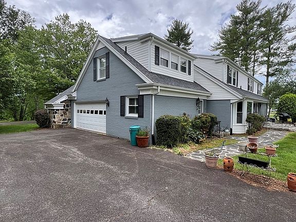 5th image of 109 Winding Way Ln
