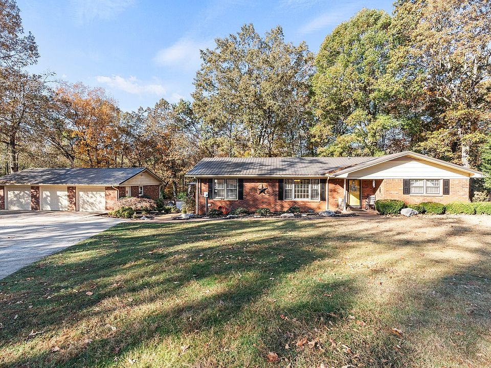 1st image of 150 Michelle Ln