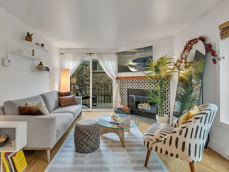 4831 Fauntleroy Way SW #201 — Photo 6