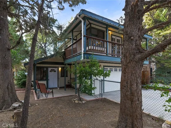 561 Riverside Ave, Big Bear City, CA 92386