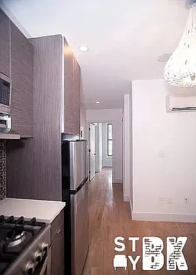 Rented by Signature Property Realty | media 23