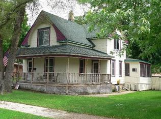 395 McClure Ave, Elgin, IL 60123