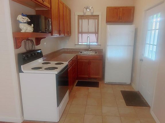 5th image of 110 Dorschling St