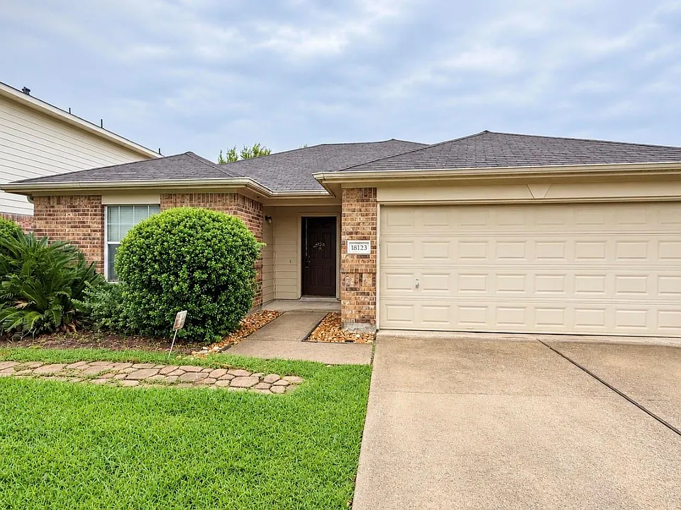 18123 Emerybrook Ct