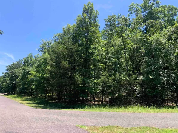 19 Campeon Ln, Hot Springs Village, AR 71909