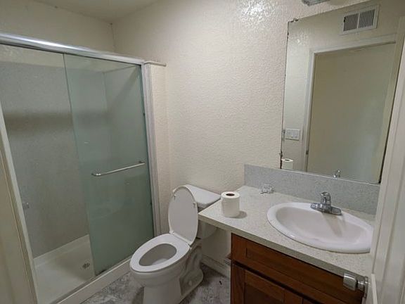 5th image of 5905-07 Clover Manor Way