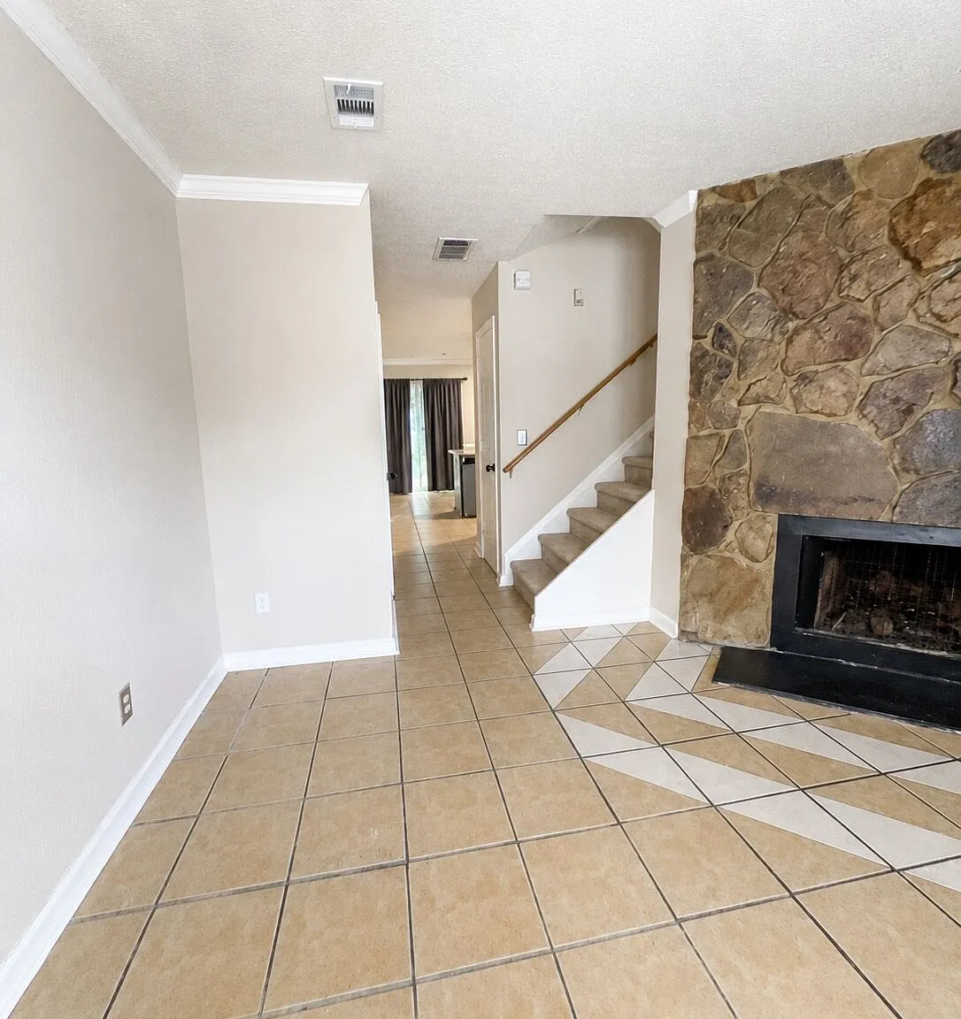 2 bed, 2.0 bath, 1036 sqft, $1,750 — Photo 4